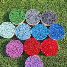 四川省綿陽市彩色透水混凝土生產廠家  彩色透水混凝土材料生產廠家  壓花地坪材料生產廠家 透水混凝土粘接劑報價 量大送貨到工地