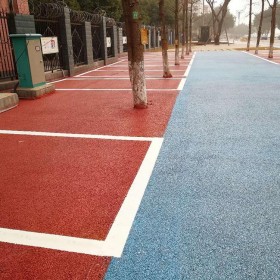 怒江彩色透水混凝地坪  海綿城市透水混凝土增強劑   透水地坪顏料廠家   彩色透水混凝土生產廠家  免費指導施工