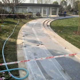 樂(lè)山市 透水地坪  彩色透水混凝土地坪材料批發(fā)  透水地坪生產(chǎn)廠家  生態(tài)透水砼粘接劑  現(xiàn)場(chǎng)施工免費(fèi)指導(dǎo)   量大送貨到工地