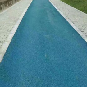 甘孜藏族自治州 彩色透水混凝土道路 彩色透水混凝土材料生產(chǎn)廠家   壓模混凝土材料廠家 透水混凝土材料報(bào)價(jià) 量大送貨到工地