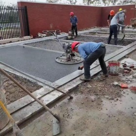 綿竹市普通彩色透水混凝土 地坪漆銷售  透水地坪生產廠家 設計施工方案