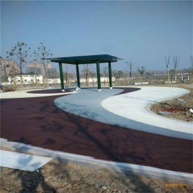 峨眉山市無沙透水混凝土廠家 彩色瀝青路面改色  透水砼粘接劑  透水地坪報價【專業施工】