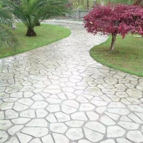 合川區(qū) 彩色壓膜地坪材料廠家  壓模地坪生產(chǎn)廠家 藝術(shù)壓花地坪價格 廠家免費施工指導(dǎo)