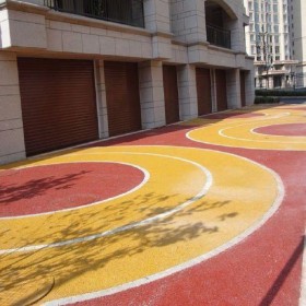 商業街彩色混凝土街道 透水地坪 生態透水混凝土材料 制造廠家