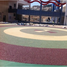 泰安市 生態(tài)透水混凝土 廣場彩色透水混凝土 c25彩色混凝土 材料制作廠