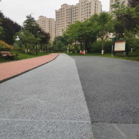 恩施 廣場彩色透水混凝土 彩色整體透水路面 彩色透水綠道 生態(tài)透水地坪生產廠家